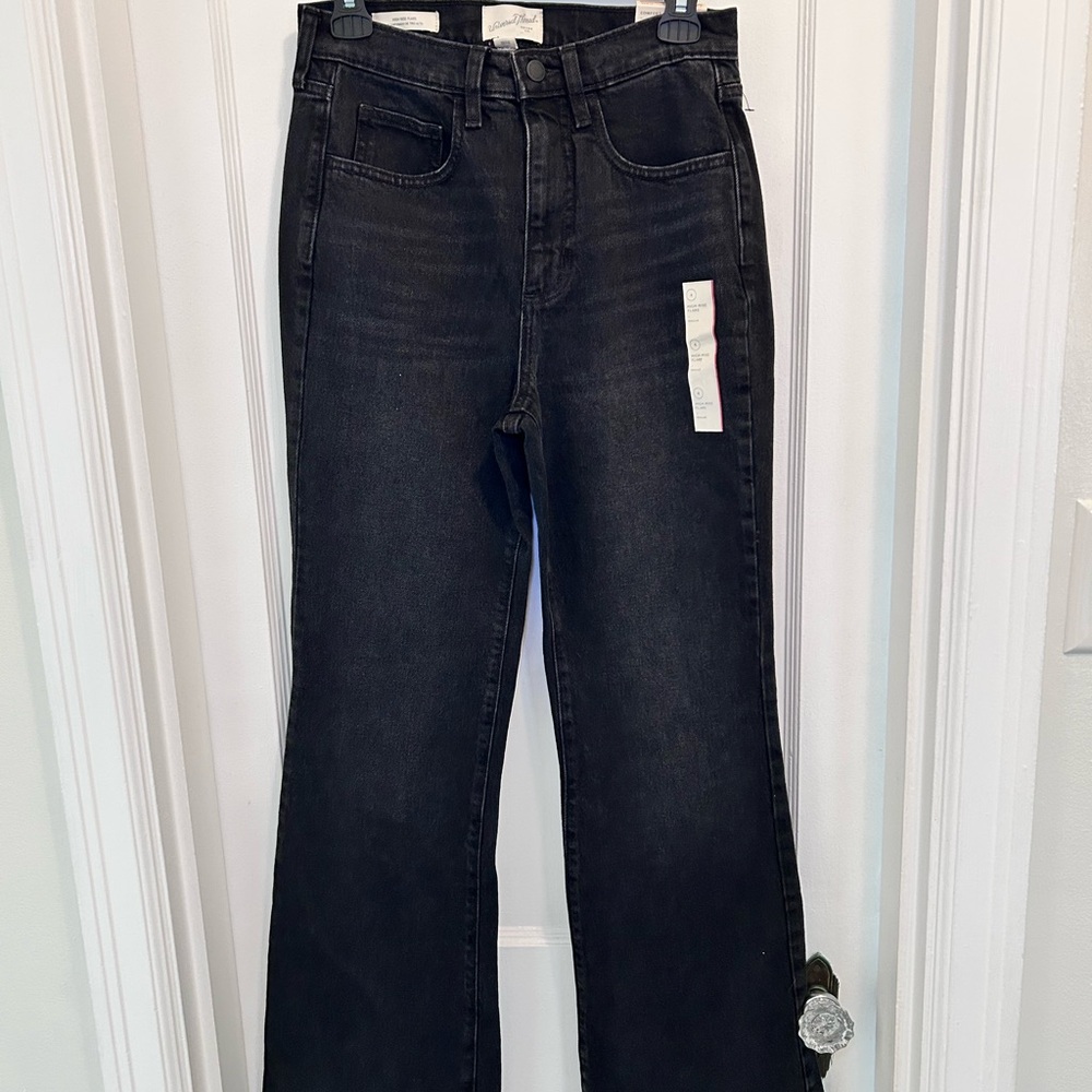 Universal Thread Black High Rise Flare Denim Jeans